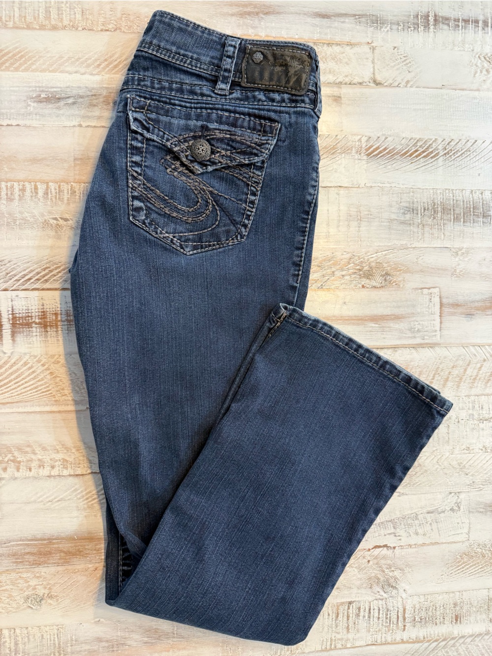 Silver Jeans Women's Indigo Bootcut Jeans with Embroidered Pocket